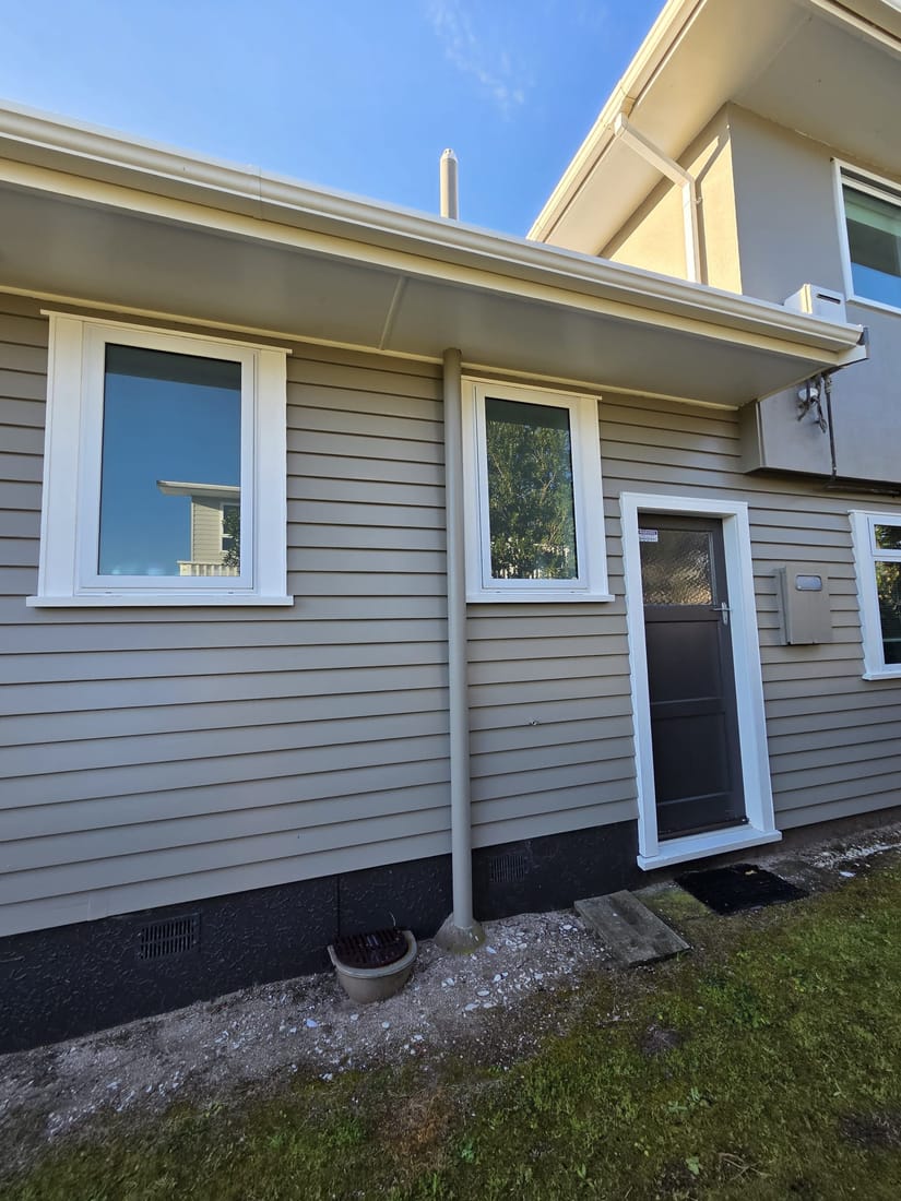 Full view of a typical 1970s New Zealand home in Whitianga that contains several asbestos materials